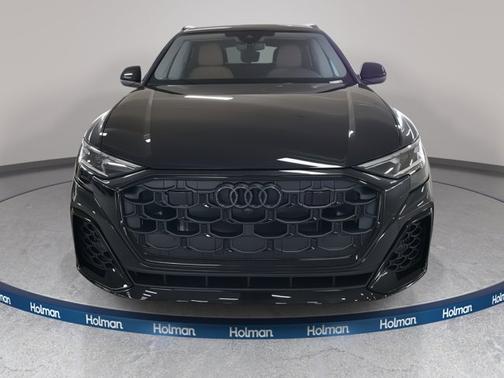 2025 Audi Q8 Premium Plus