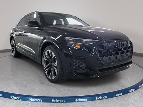 2025 Audi Q8 Premium Plus