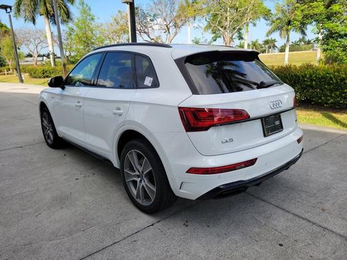 2025 Audi Q5 S line Premium