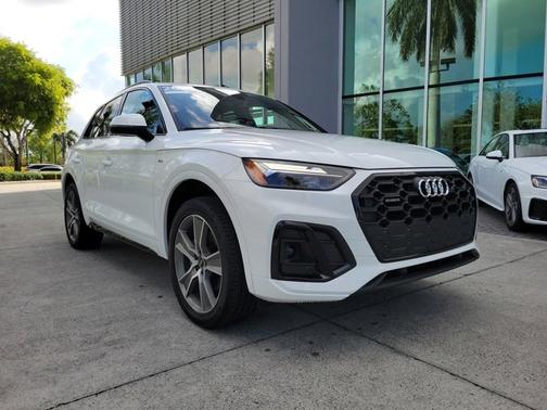 2025 Audi Q5 S line Premium