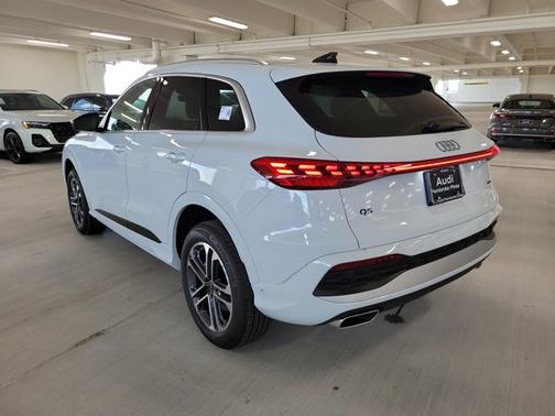 2025 Audi Q5 Premium