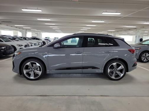 2025 Audi Q4 e-tron Premium Plus