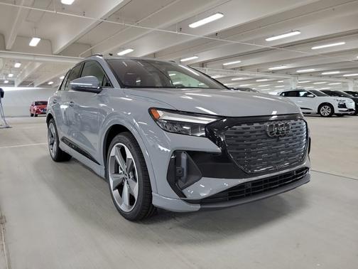 2025 Audi Q4 e-tron Premium Plus