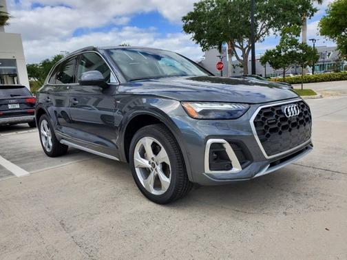 2022 Audi Q5 S line Prestige