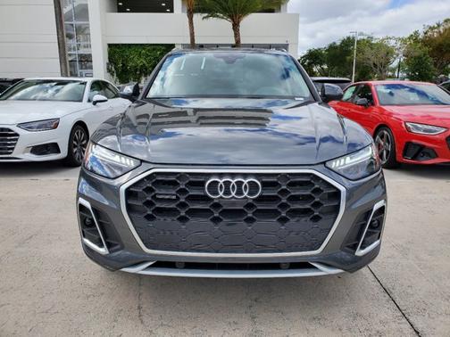 2022 Audi Q5 S line Prestige