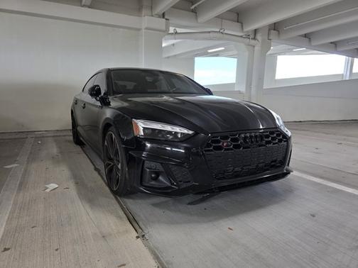 2022 Audi S5 Premium Plus