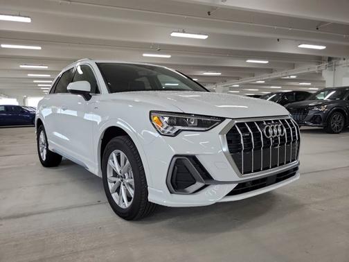 2025 Audi Q3 S line Premium