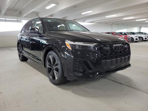 2025 Audi Q7 Premium Plus