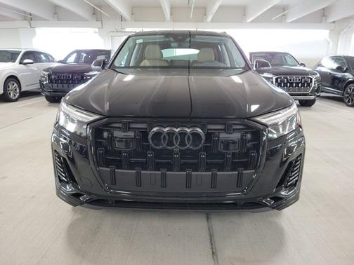 2025 Audi Q7 Premium Plus
