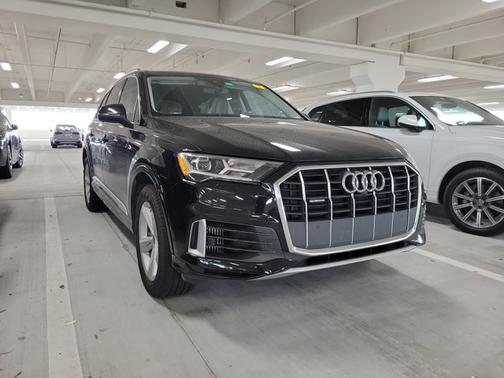 2022 Audi Q7 Premium