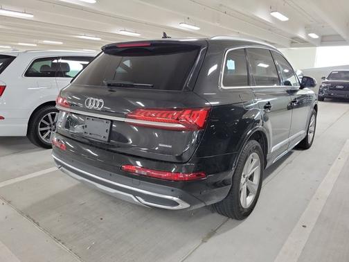 2022 Audi Q7 Premium