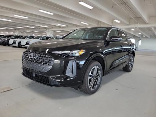 2025 Audi Q5 Premium