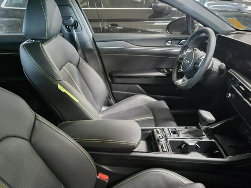 2025 Kia K5 GT