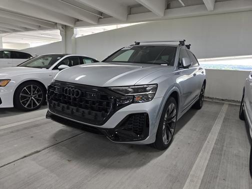 2025 Audi Q8 Premium