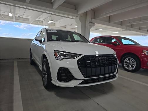 2025 Audi Q3 S line Premium