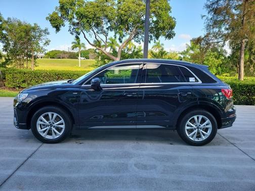 2025 Audi Q3 S line Premium