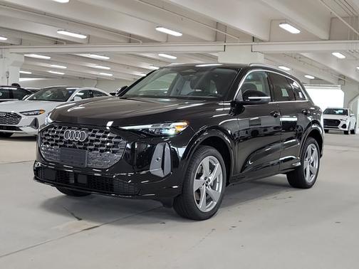 2025 Audi Q5 Premium Plus