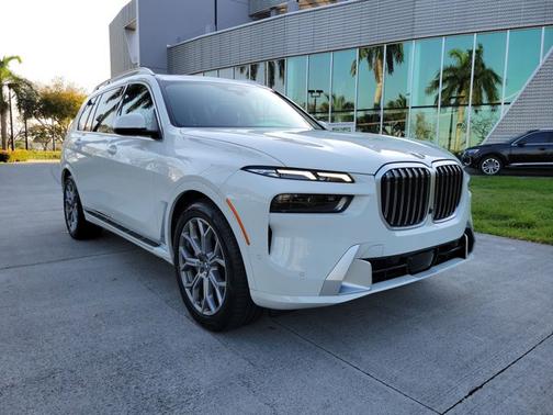 2023 BMW X7 xDrive40i