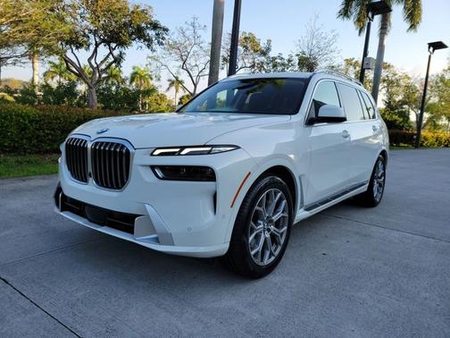 2023 BMW X7 xDrive40i
