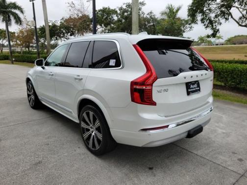 2022 Volvo XC90 Inscription