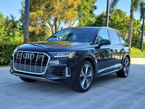 2021 Audi Q7 Premium Plus