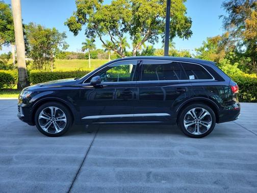 2021 Audi Q7 Premium Plus