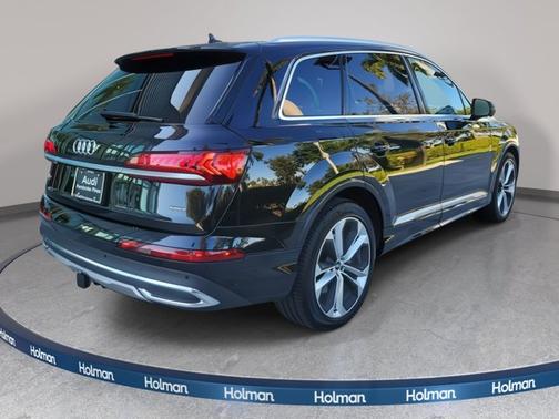 2021 Audi Q7 Premium Plus