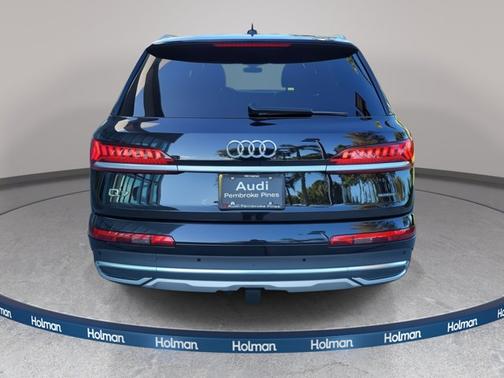 2021 Audi Q7 Premium Plus