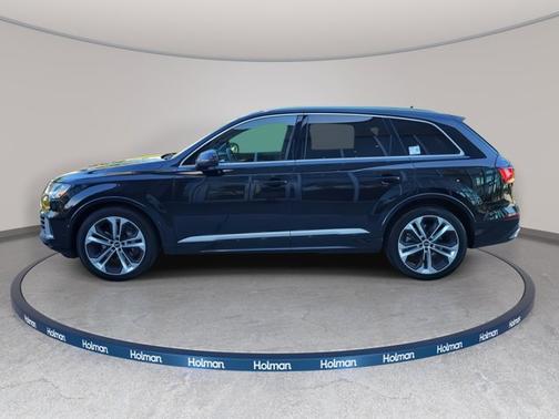 2021 Audi Q7 Premium Plus