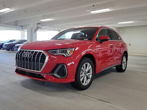 2025 Audi Q3 S line Premium