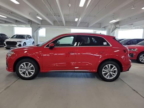 2025 Audi Q3 S line Premium