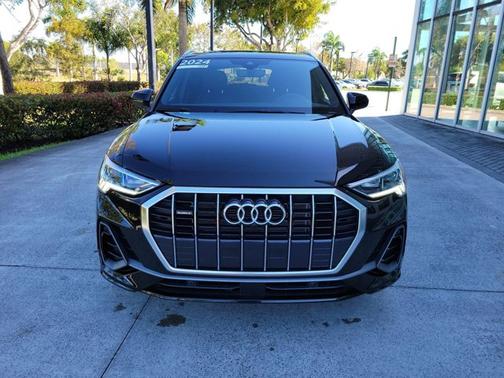 2024 Audi Q3 S line Premium Plus