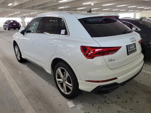 2021 Audi Q3 S line Premium