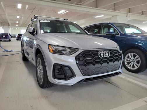 2025 Audi Q5 S line Premium