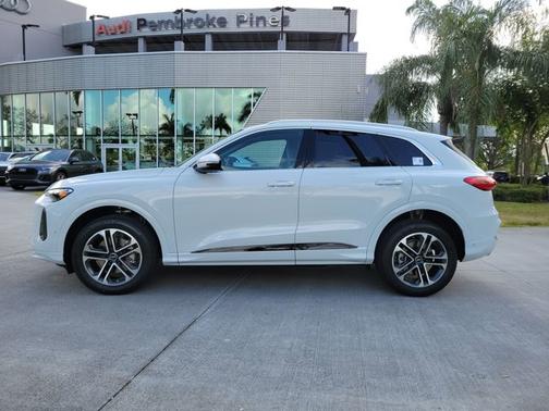 2025 Audi Q5 Premium
