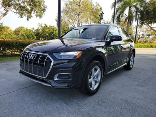 2023 Audi Q5 Premium
