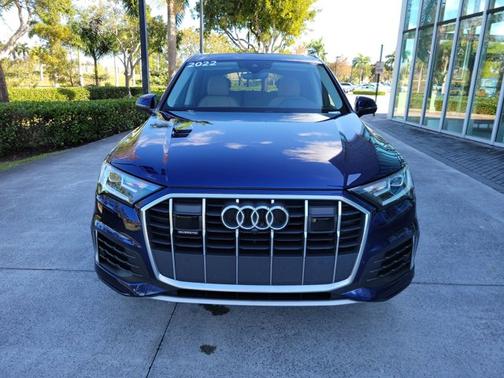 2022 Audi Q7 Premium Plus