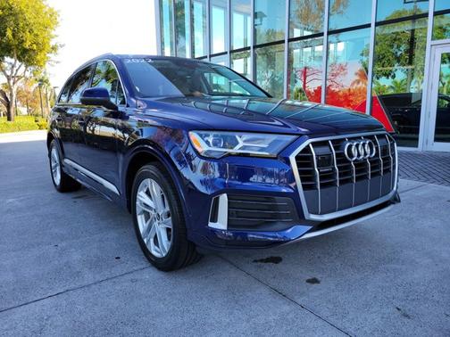 2022 Audi Q7 Premium Plus