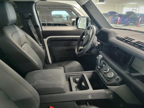 2023 Land Rover Defender S