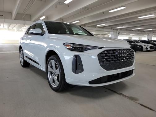 2025 Audi Q5 Premium Plus