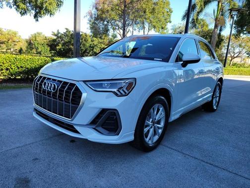 2024 Audi Q3 S line Premium Plus