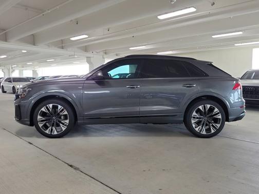 2025 Audi Q8 Premium Plus