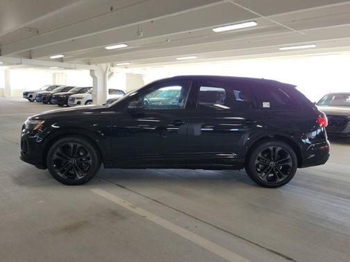 2025 Audi Q7 Prestige