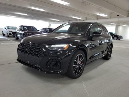 2025 Audi SQ5 Premium Plus