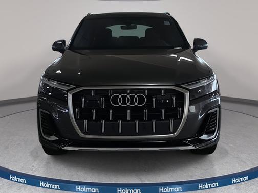 2026 Audi Q7 Premium Plus