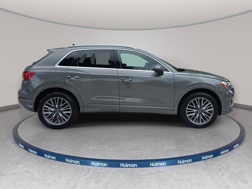 2021 Audi Q3 Premium