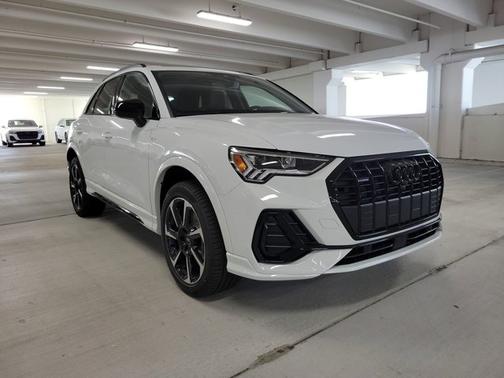 2025 Audi Q3 S line Premium Plus