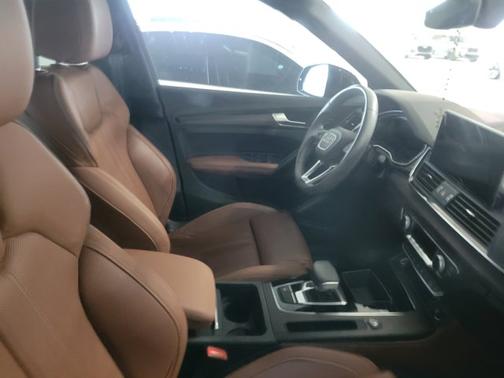2023 Audi Q5 S line Prestige