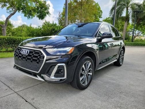 2023 Audi Q5 S line Prestige