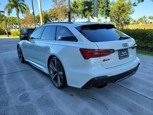 2021 Audi RS 6 Avant 